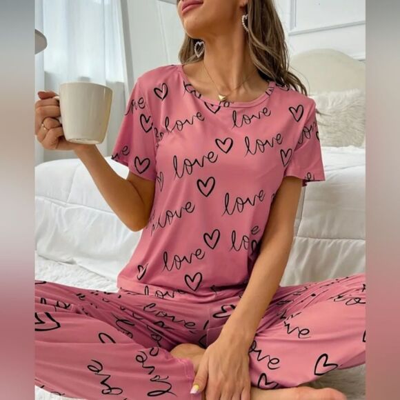 WOMEN'S LOVE PAJAMAS-RESTOCKED!🥰👍🏽 - Picture 1 of 5